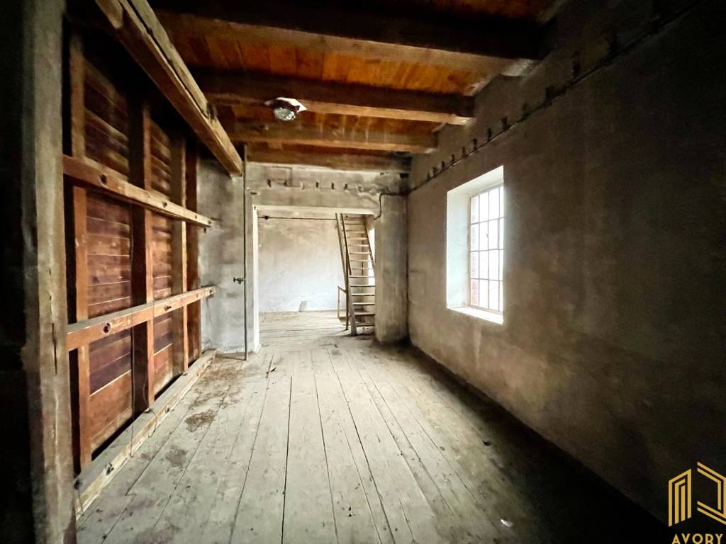 NA PREDAJ 4 - PODLAŽNÁ BUDOVA, POZEMOK 1515m2, GBELY - 15