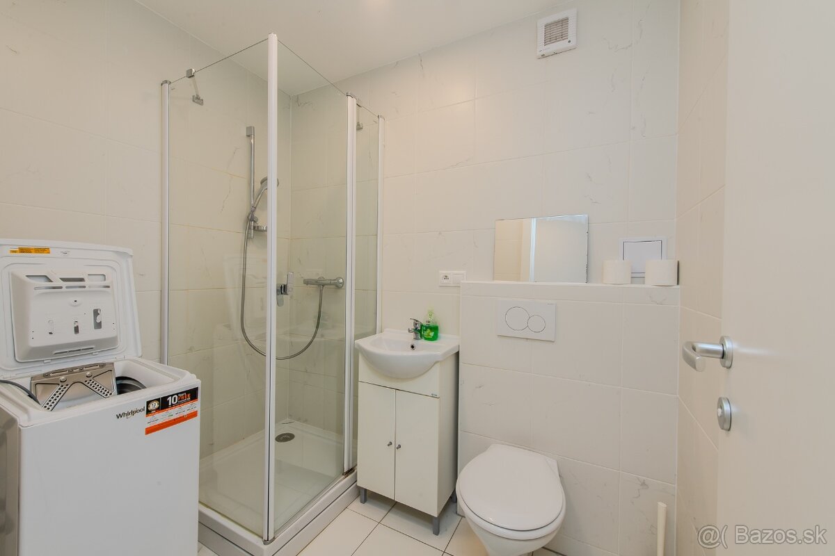 Areál | Polyfunkčná budova s 3 samostatnými bytmi, Ružinov - 15