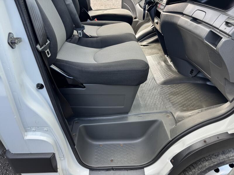 Prodám Iveco Daily 2.3,35S13,8p.,čelo,klima - 15