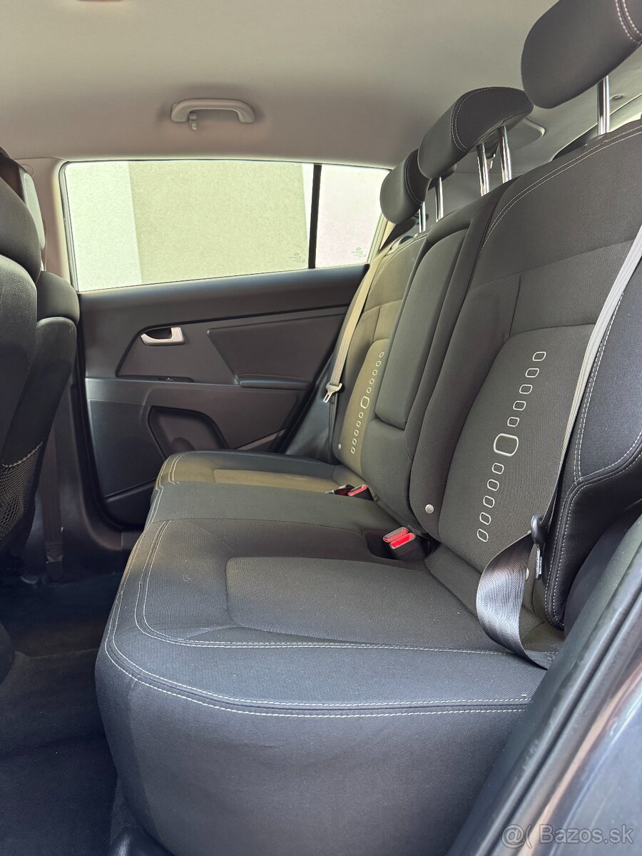 KIA SPORTAGE, SILVER, 1,7 CRDI, MANUÁL, 183 543 KM, 3/2012 - 15