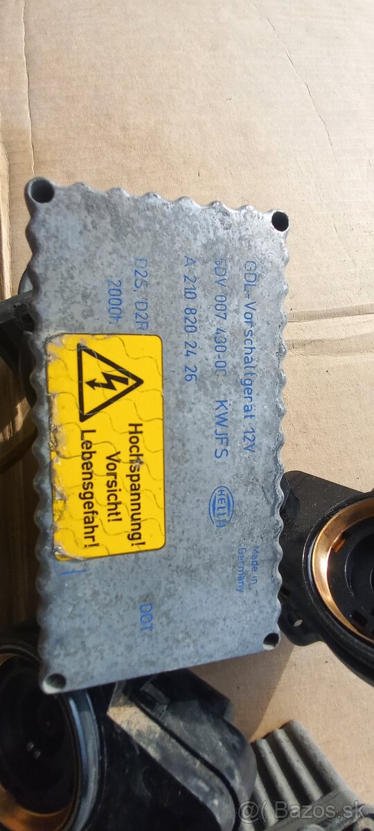 predám riadiacu jednotku xenónu - 15