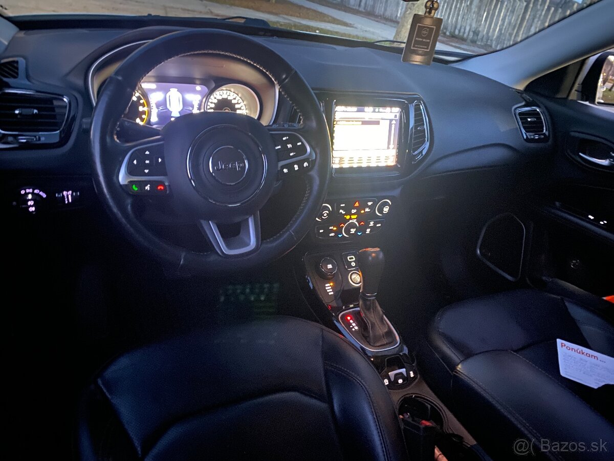 Jeep Compass 2019 Nová STKAutomat 4wD - 15