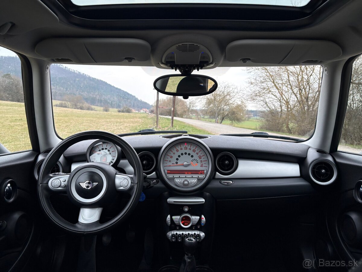 MINI cooper D R56 1,6 diesel 80kw - 15