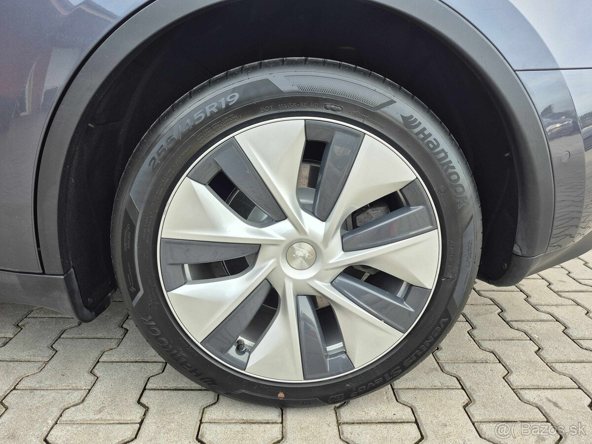 Tesla Model Y 2021 Long Range AWD (378 kW) - 15
