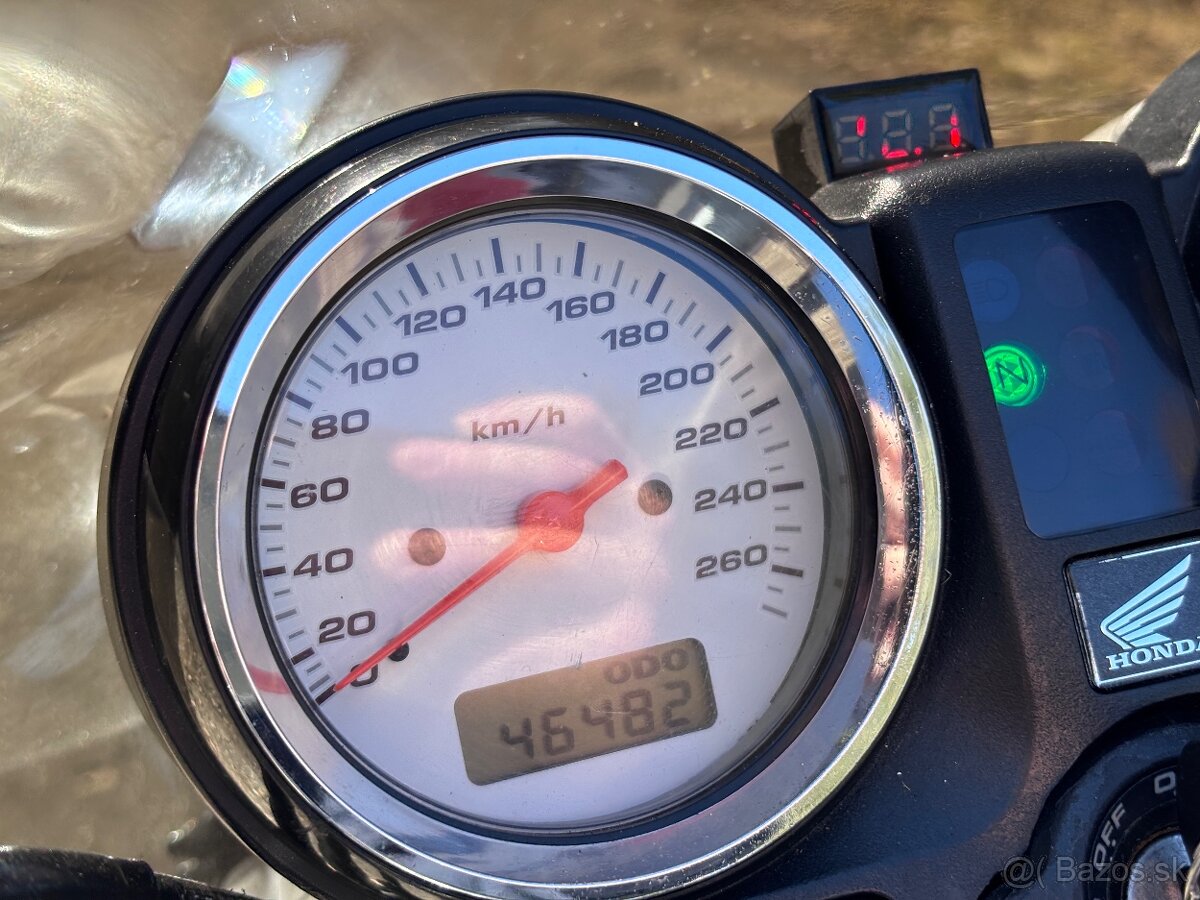 Honda Hornet 600 - 15