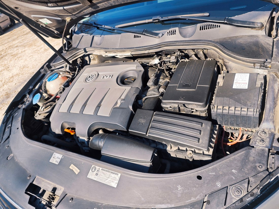 VOLKSWAGEN PASSAT 1.6 TDI B7 - 15