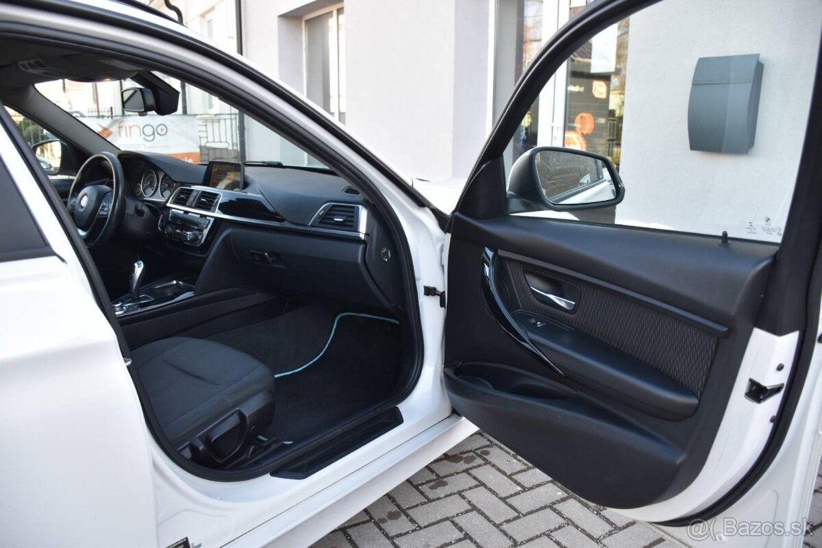 BMW Rad 3 Touring 320d AT - 15