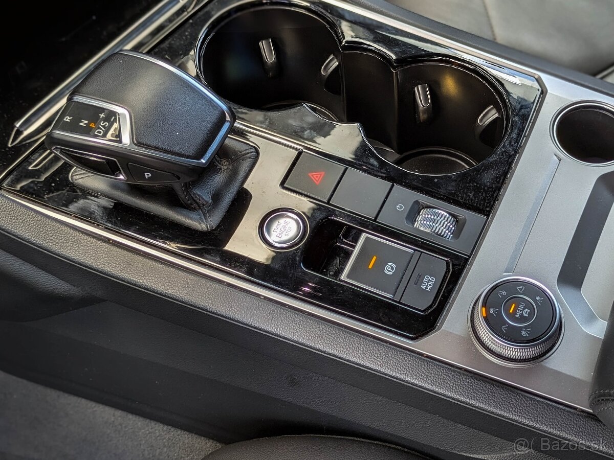 Volkswagen Touareg 3.0 V6 TDI 210kW 4Motion A8, odpočet DPH - 15