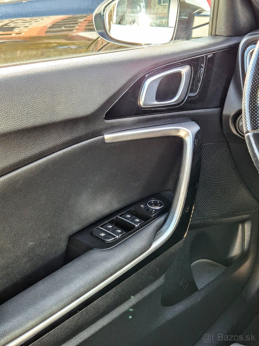 Kia Ceed SW GT line 7DCT - 15