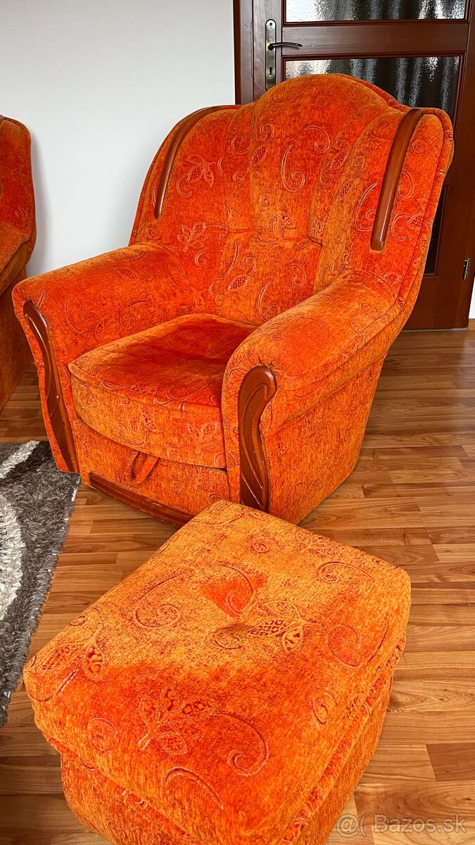 Gaučová súprava 180€ + stolík 30€ - 15