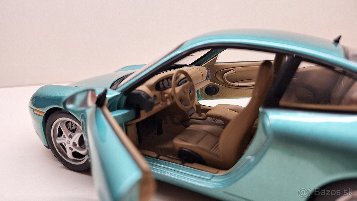 1:18 PORSCHE 911 996 UT - 15