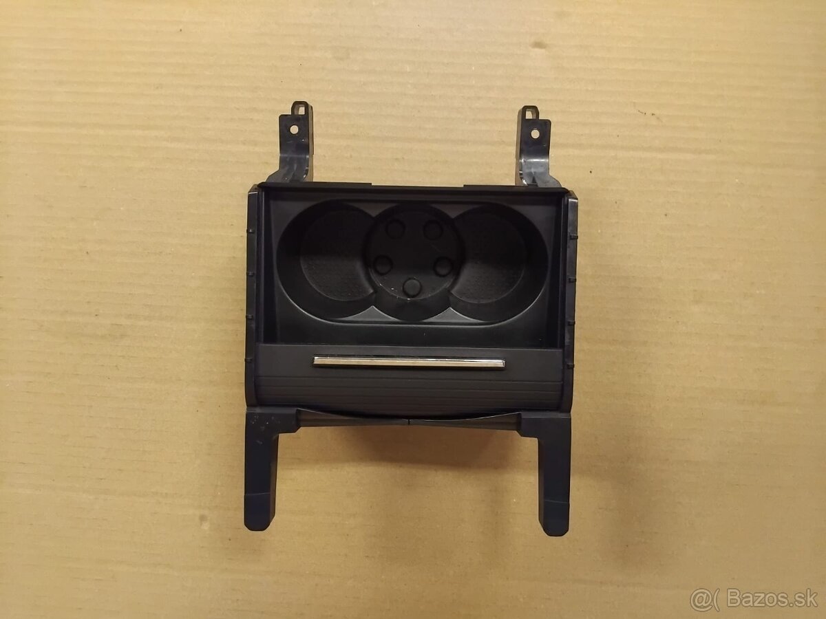 rozpredám interiér Superb 3 - 15