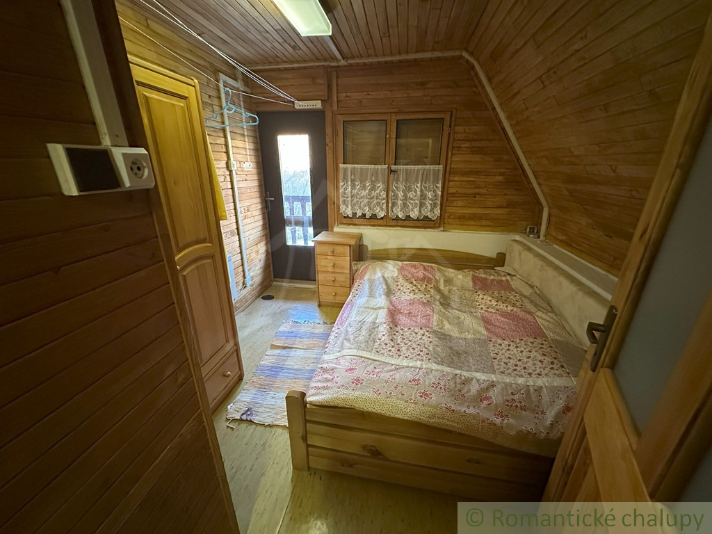 Chata blízko vleku Kokava-Línia + ďalší stavebný pozemok. - 15