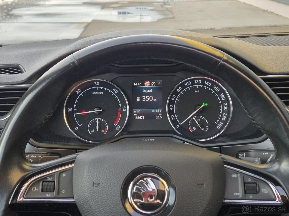 Škoda Superb STYLE 2019 webasto led canton ambi - 15