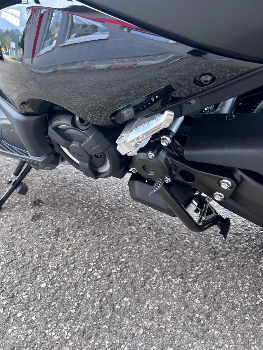 Yamaha TMAX 560 Tech MAX - 15