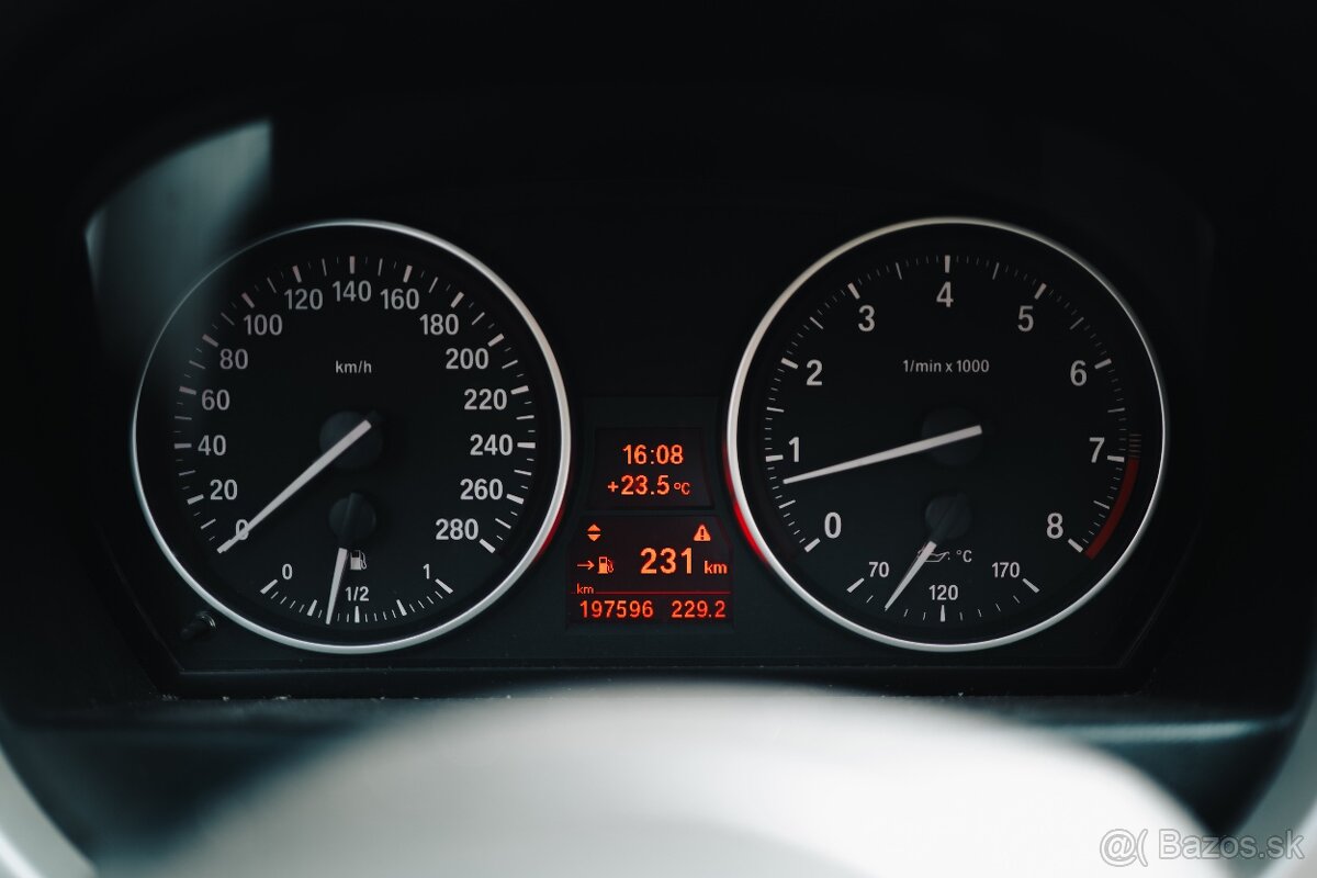 BMW E90 335i LCI Manual RWD - 15