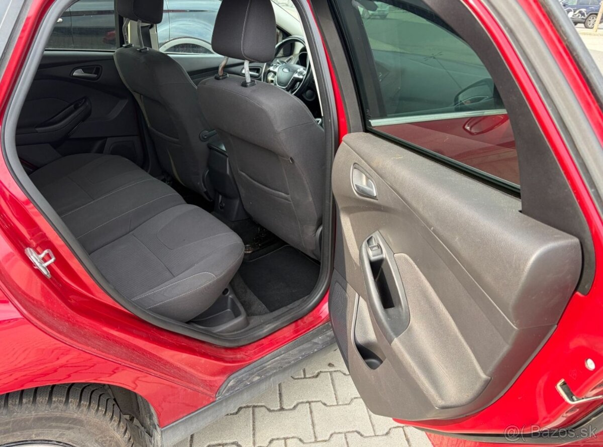 Ford Focus 1.6 EB 110kw TOP VÝBAVA - 15