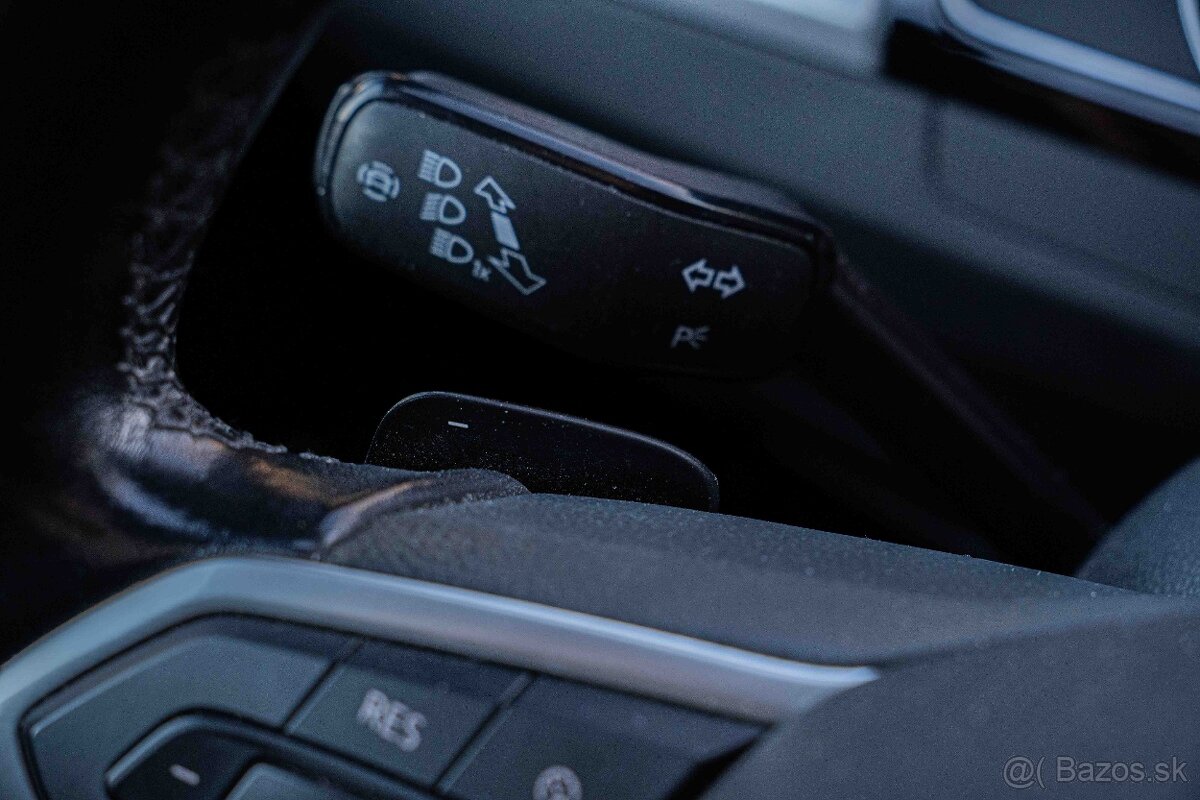 Volkswagen Passat 2.0 TDI R-Line DSG / ODPOČET - 15