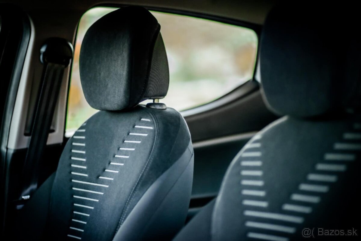 LANCIA YPSILON 1,3 MULTIJET - 15