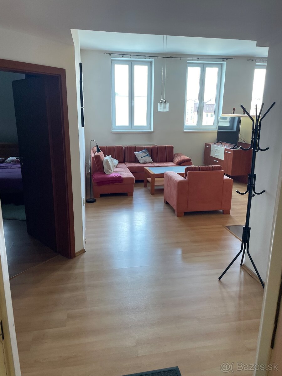 Prenájom 3 izboveho bytu v centre Žiliny - 15