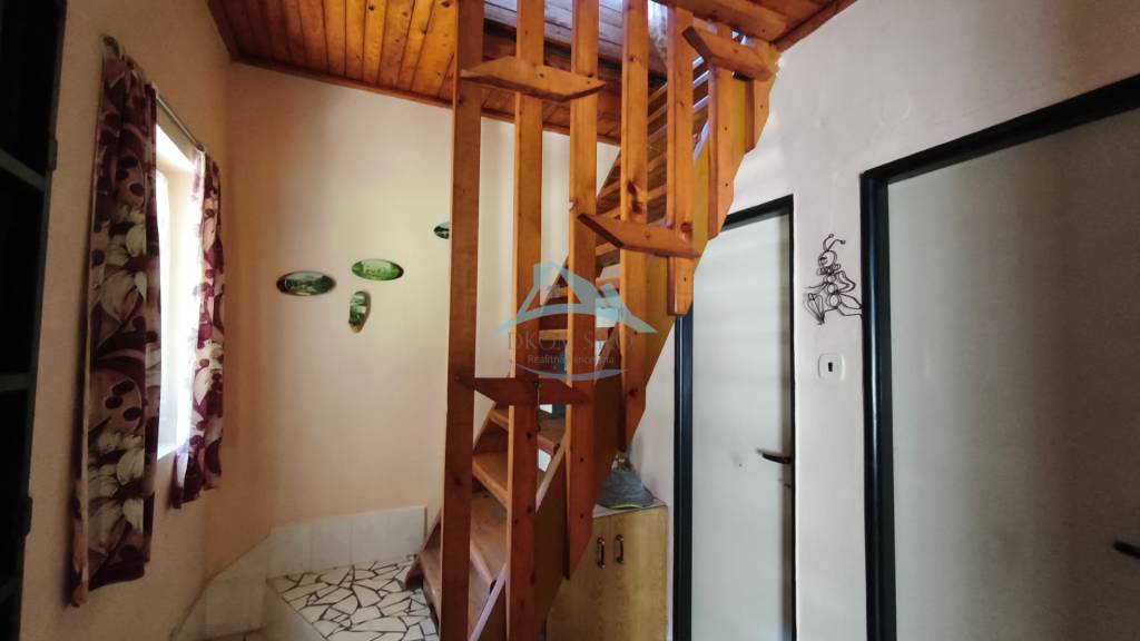 Murovaná chata na Koprovnici (D. Strháre), okr. Veľký Krtíš. - 15