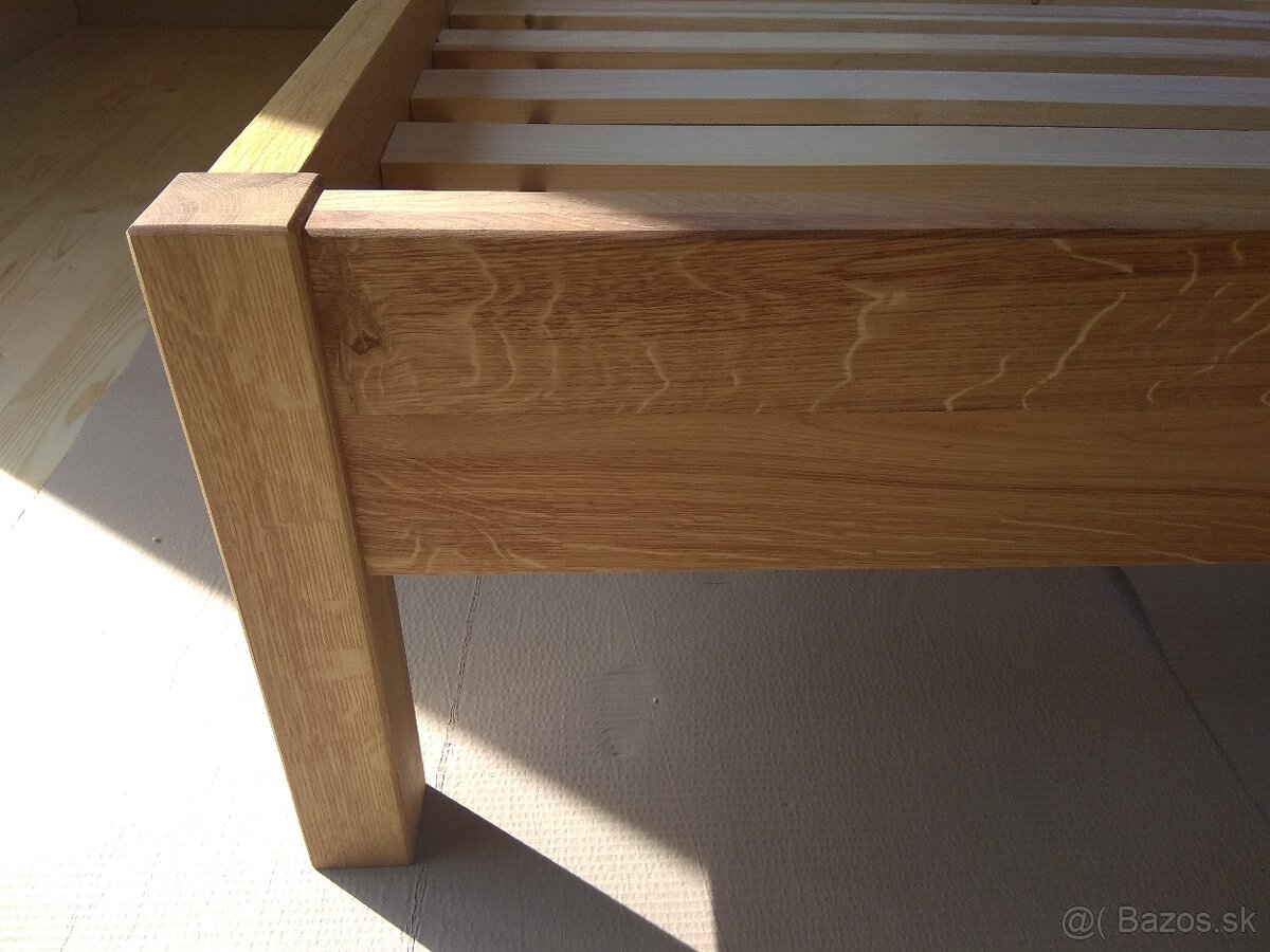 Masívna dubová posteľ Lucia + 2 stolíky zdarma - 15