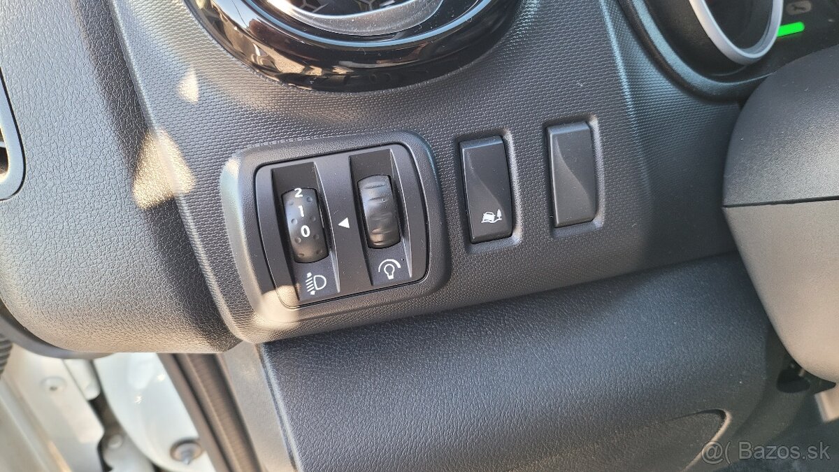 Renault Trafic 2,0 dCi-107 kw 6.miestny L2H1 - 15