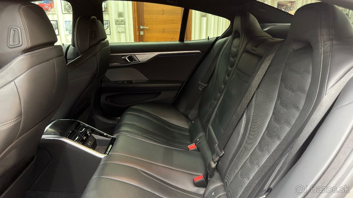 BMW Rad 8 840d xDrive, Adaptive LED, SoftClose, Pano, TOP - 15