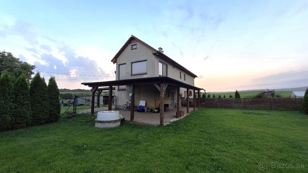 Rodinný dom na samote blízko jazera + 2,4 ha pôdy - 15