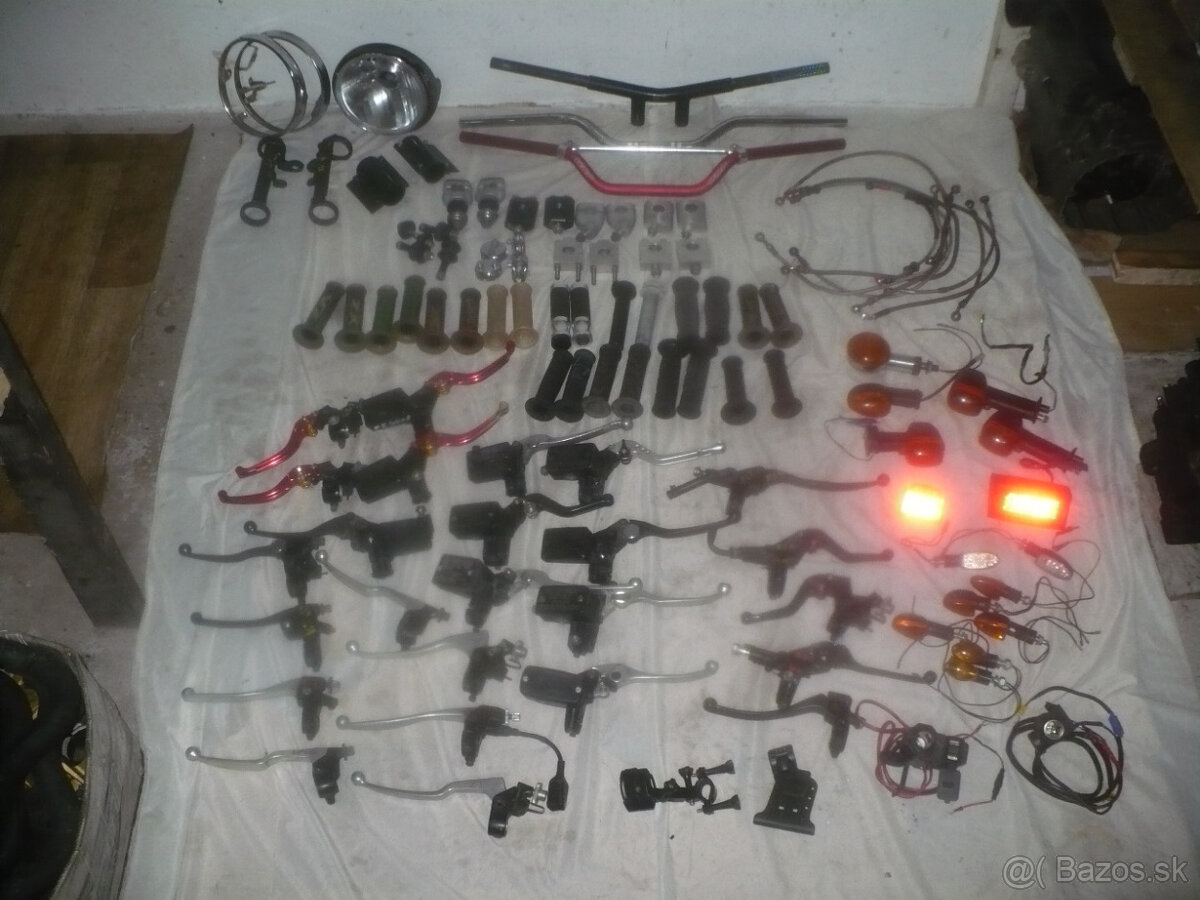 Suzuki SV 650 r.98- 02-díly ze tří kusů - 15