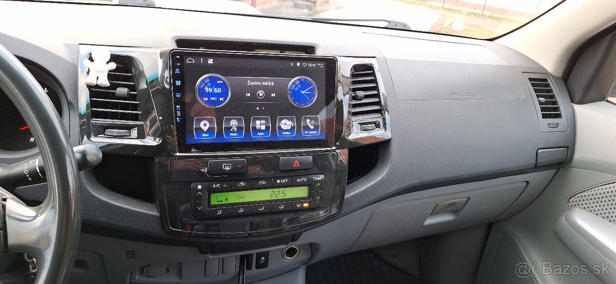 TOYOTA HILUX 3,0 D-4D , PREDAJ / VYMENA - 15