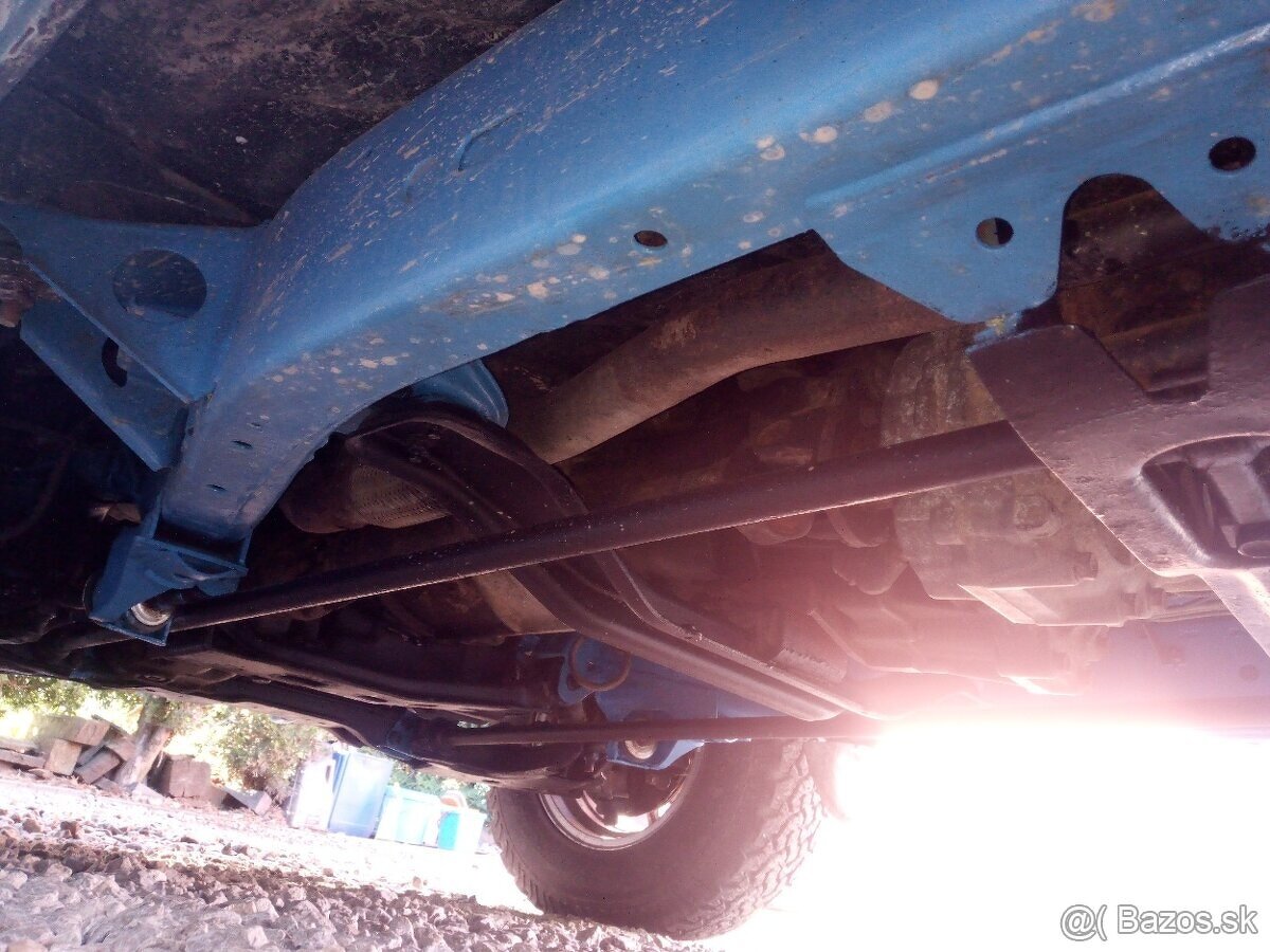 Terrano 2.7 92kw diesel 4x4 - 15