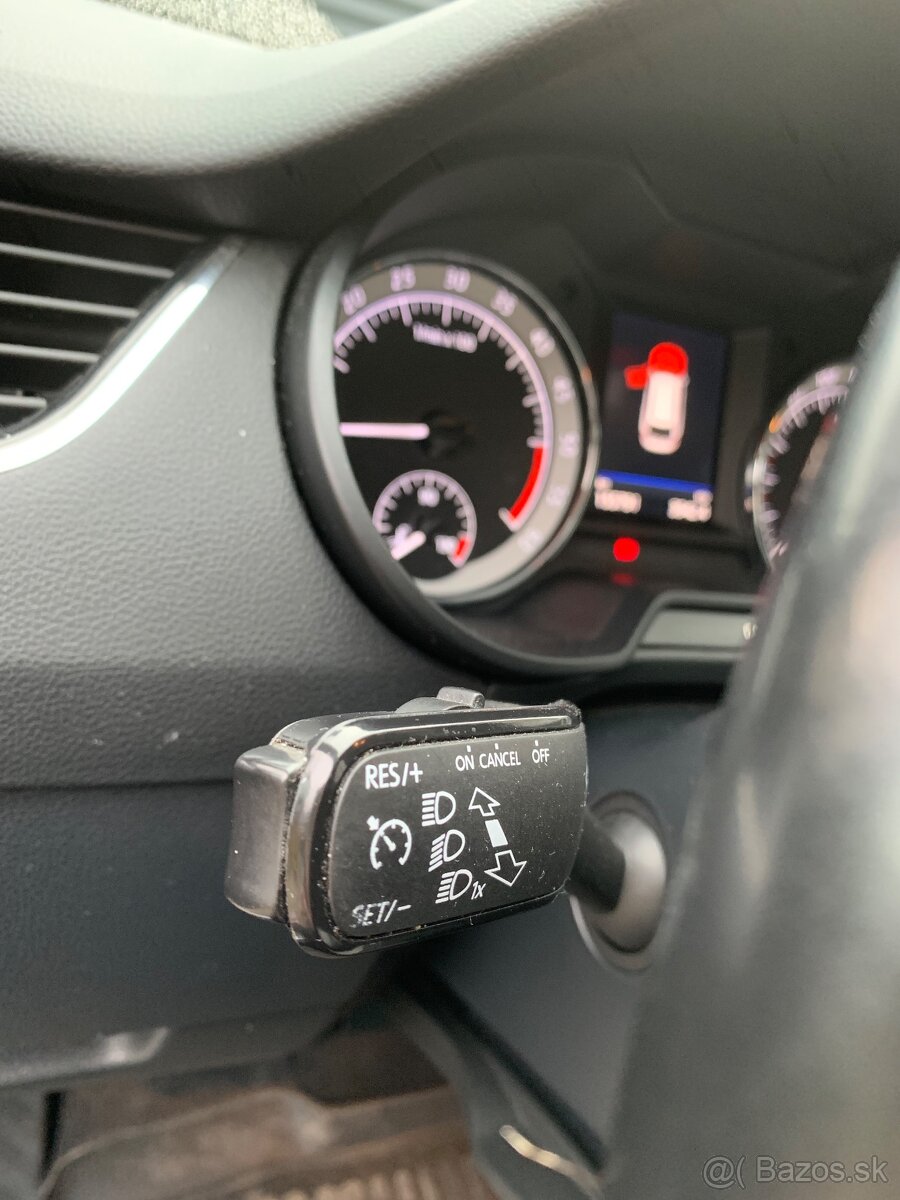 Škoda Octavia Combi 2.0 TDI 110 kw - 15