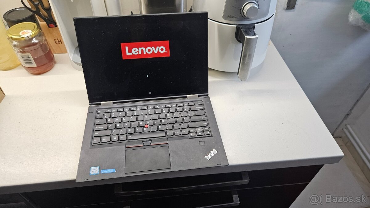 Lenovo Thinkpad X1 Yoga - dotykový + pero origo v notebooku - 15