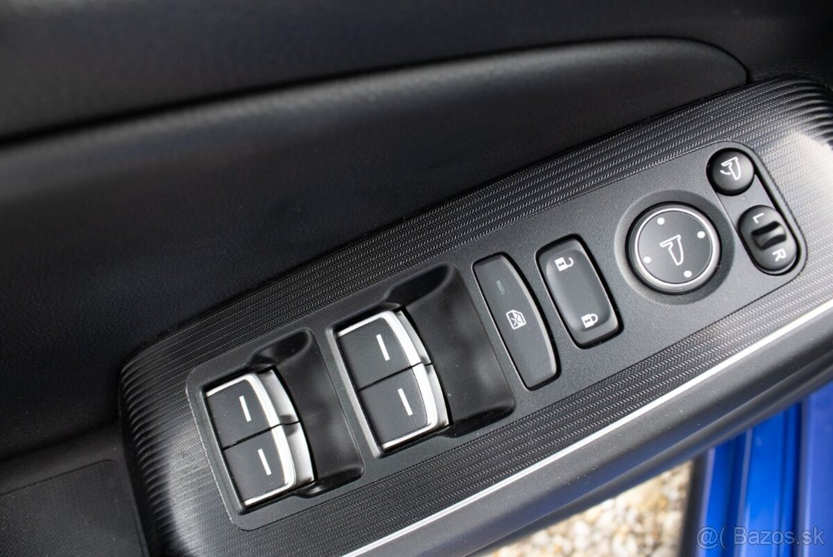 Honda Civic 2.0 i-MMD Advance e-CVT 1.Majiteľ - 15