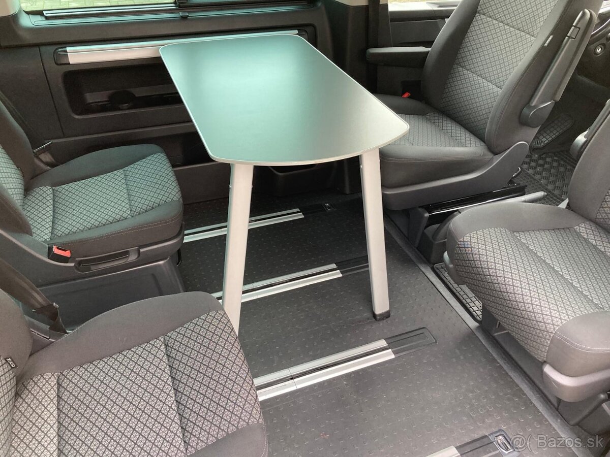 Volkswagen Multivan 6.1 - 15