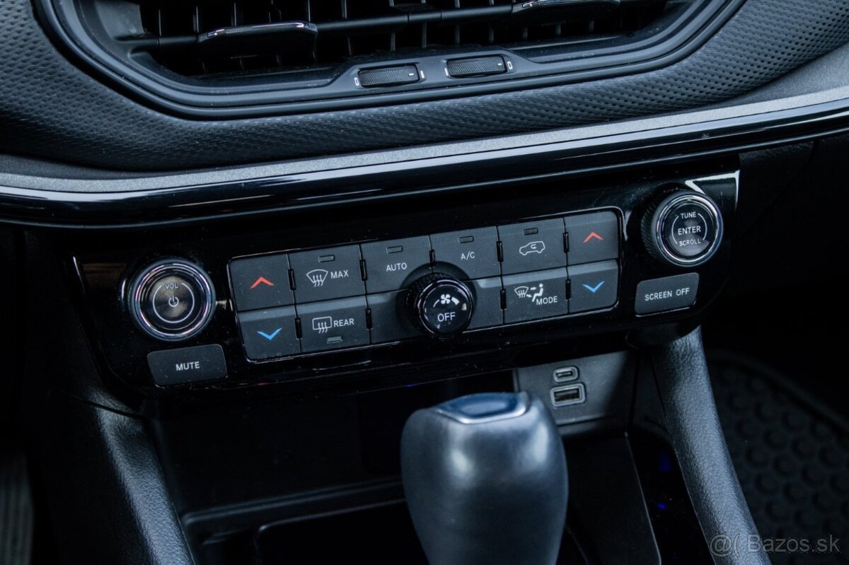 Jeep Compass 1.5 e-Hybrid Night Eagle II / NELAKOVANÉ - 15