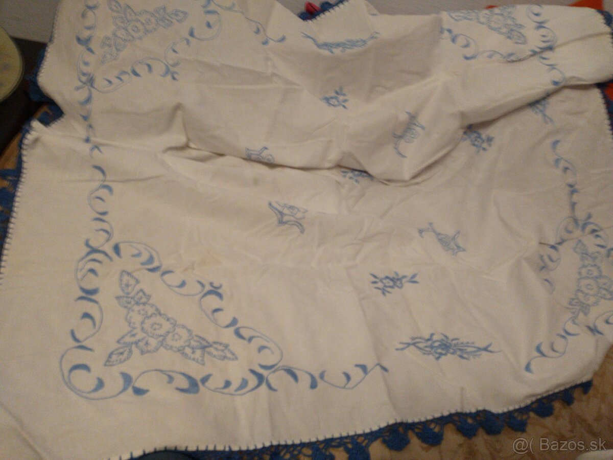 Retro vyšívané obrusy 2 - 15