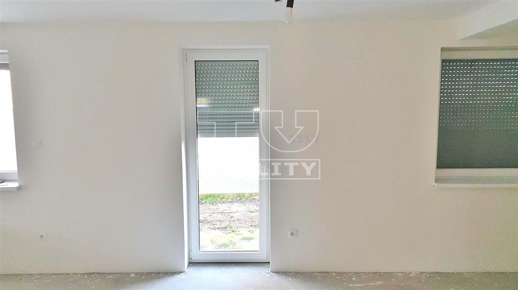 NOVOSTAVBA 3 izbového bytu v RODINNOM DOME s vlastným... - 15