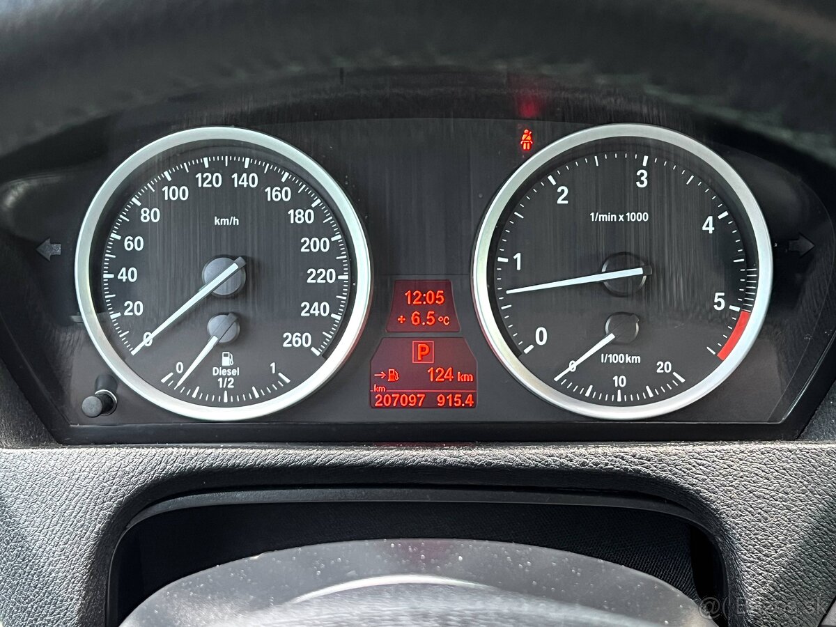 BMW X6 xDrive 30d 245k - 15