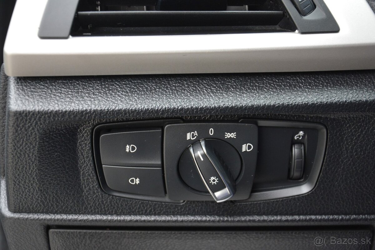 BMW rad 1 1.60 116i, SR voz, Automat,Serv.Kniha - 15