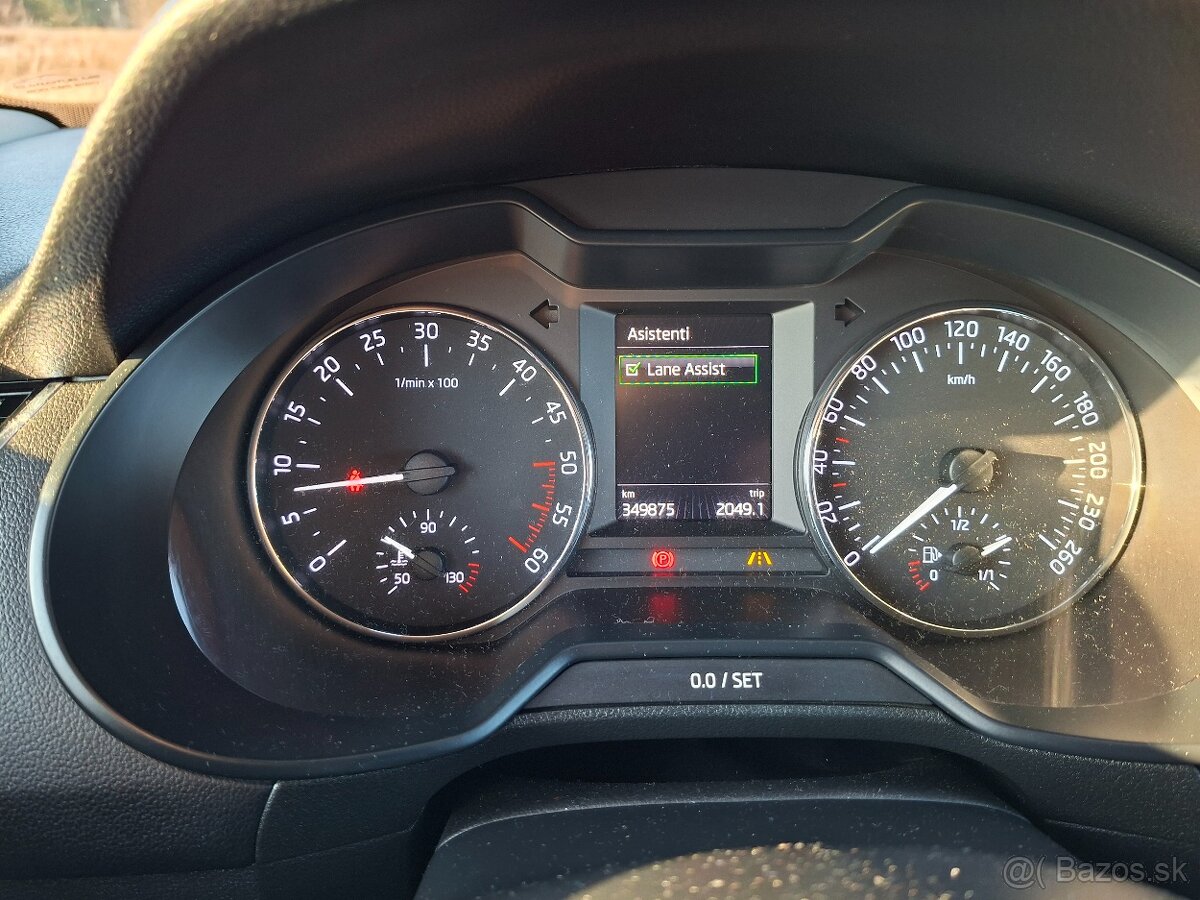 Škoda Octavia Combi 2.0 TDI M6 Style - 15