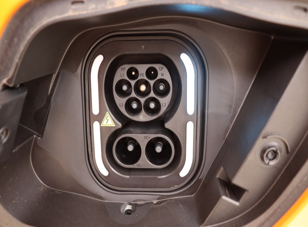 MG 4 LUXURY 64kwh - NOVÉ - MAX VÝBAVA - 15