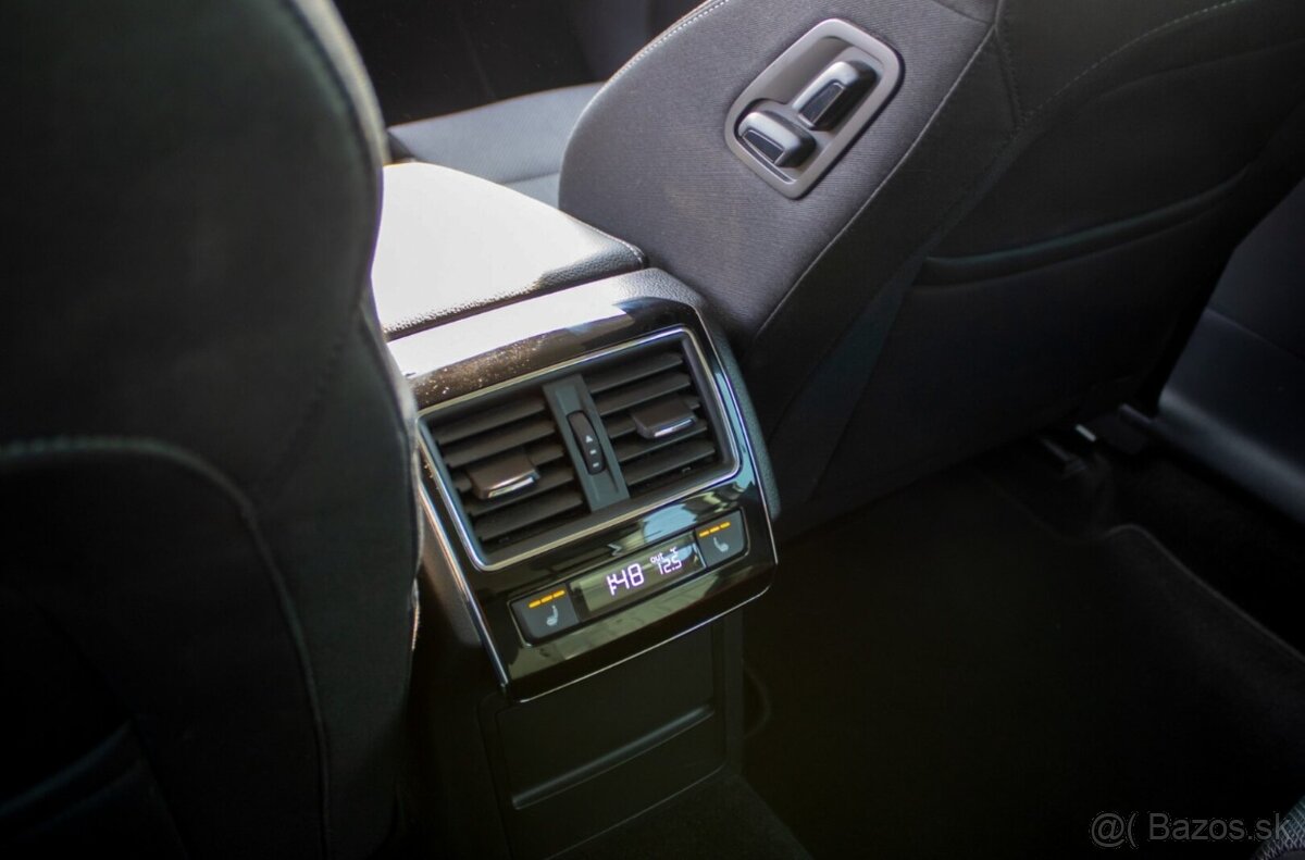 Škoda Superb Combi 2.0TDI DSG automat - 15