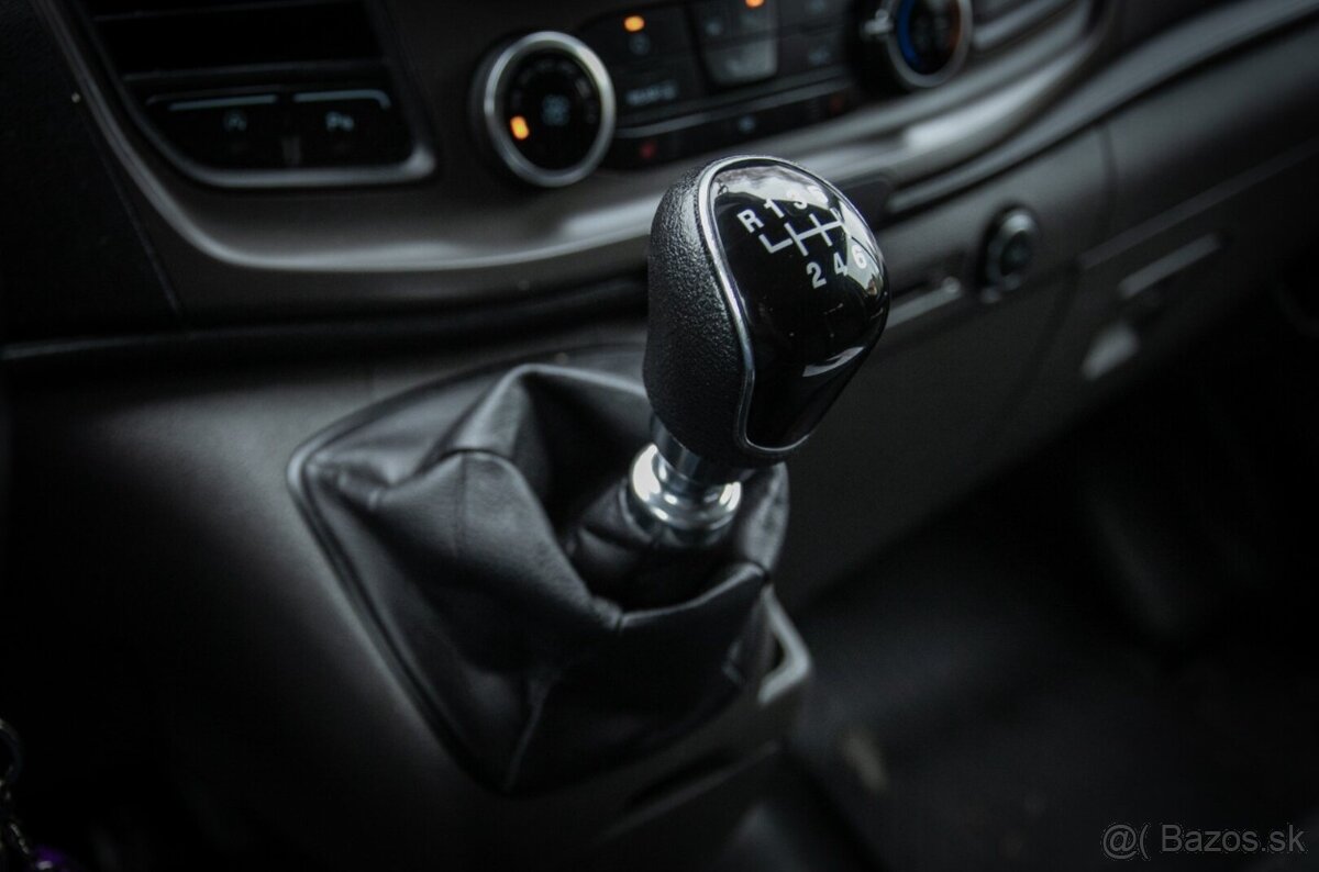 FORD Transit Custom 2.0 96kW 9-miestne 2018 - 15