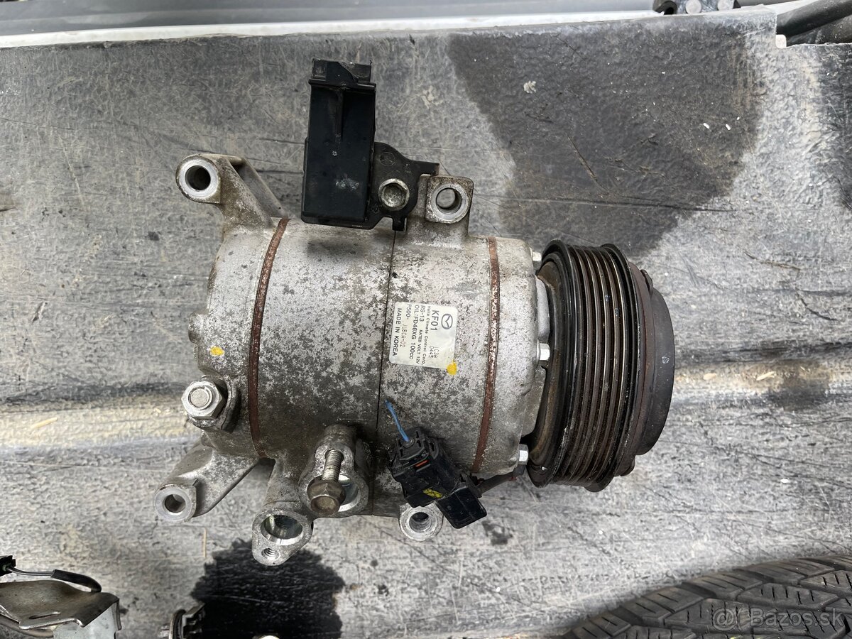 Náhradné diely Mazda 2.2 - 15