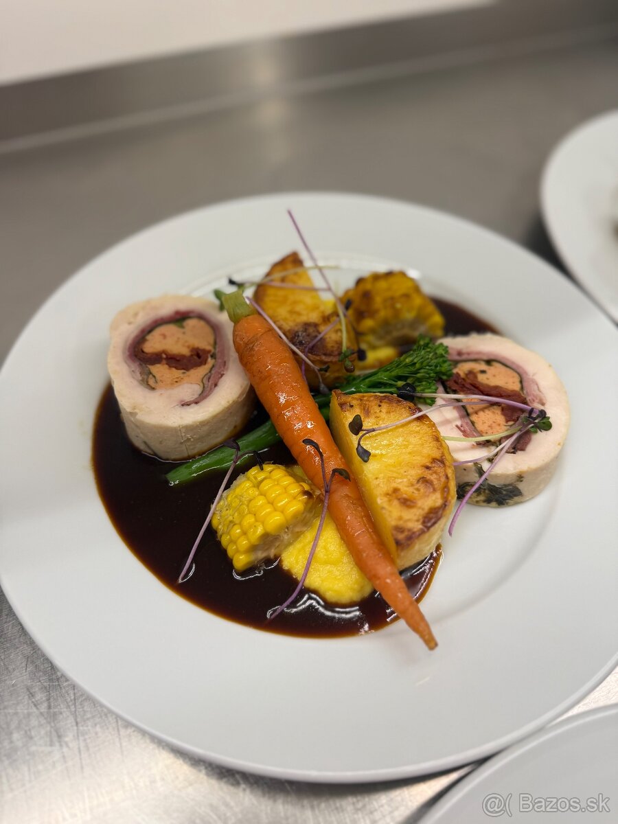 Catering, svadba, oslava, firemné akcie, pečené prasiatko - 15