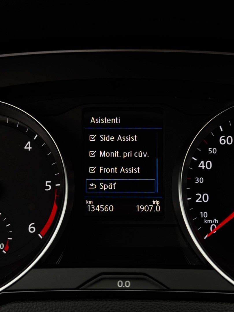 Volkswagen Passat Variant 2.0 TDI Elegance 4Motion DSG - 15