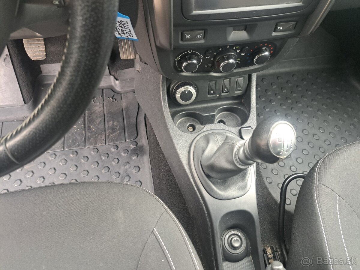 Dacia Duster 4x4 benzin - 15