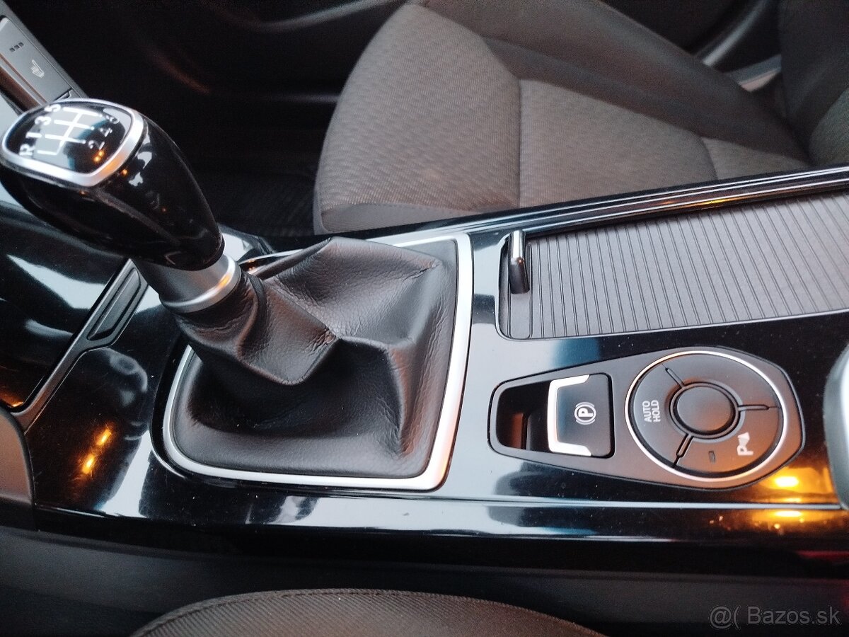 Hyundai i40, 1.7CRDi, sedan, model 2015 - 15